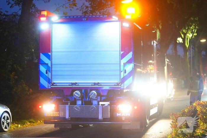 Woning vol rook en straat dicht vanwege schoorsteenbrand