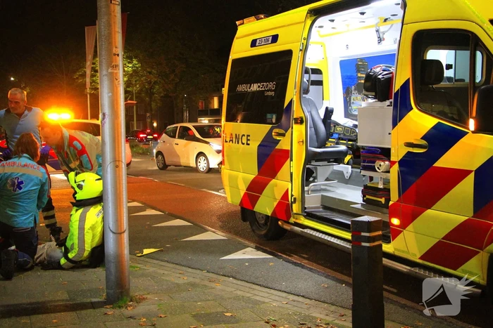 Pizzabezorger geschept op kruising