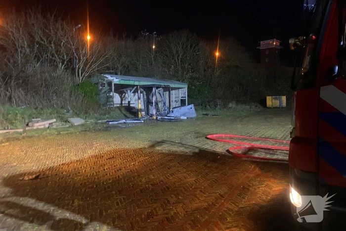 Dixies in brand gestoken, politie zoekt daders