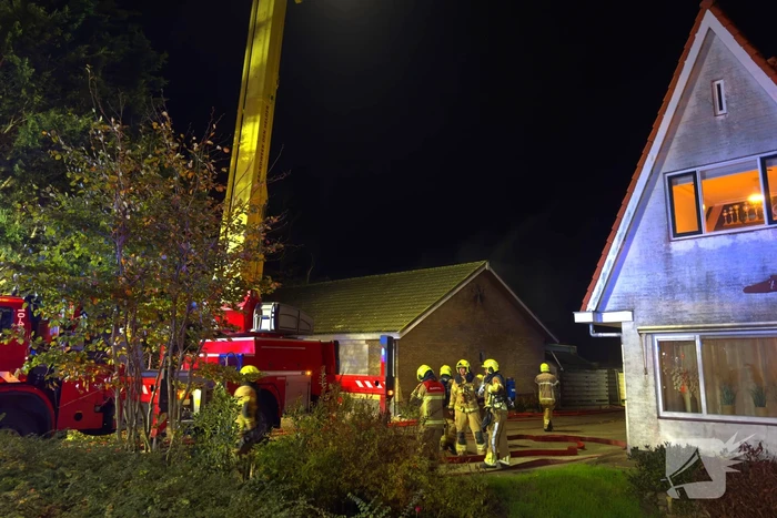 Brandweer zet drone in bij woningbrand