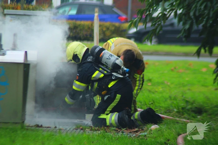 Veel rookontwikkeling bij brand in ondergrondse container