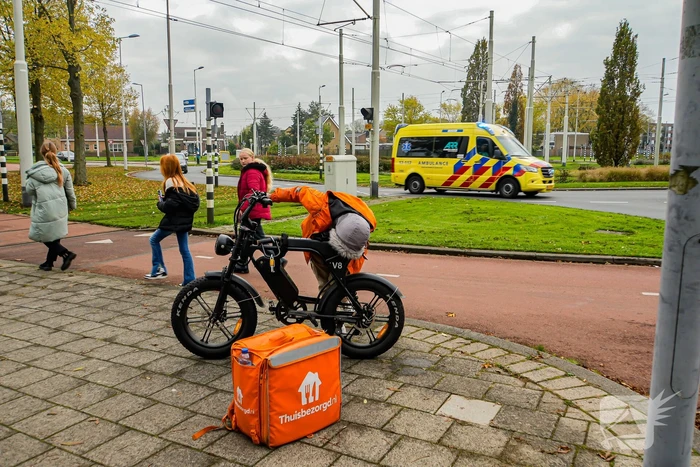 Bezorger op fatbike aangereden door automobilist
