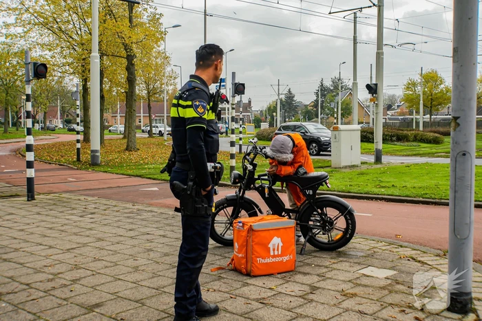 Bezorger op fatbike aangereden door automobilist
