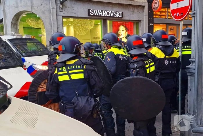 Politie grijpt in bij verboden demonstratie
