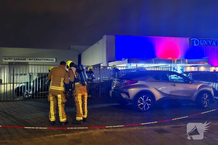 Brandweer onderzoekt gaslucht bij partycentrum