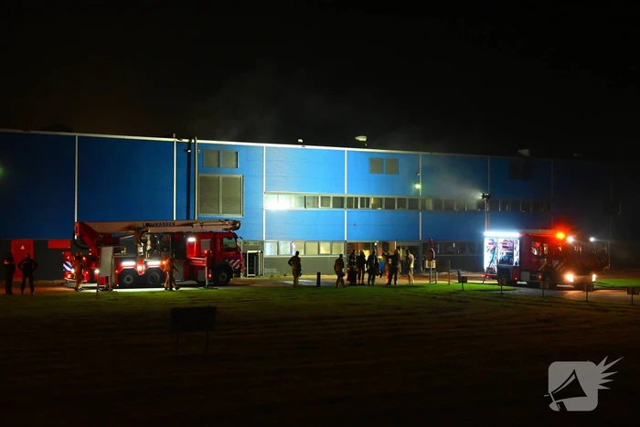 Flinke rookontwikkeling bij brand in bedrijfspand