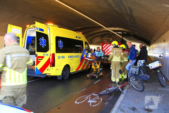 Fietser aangereden door veegwagen