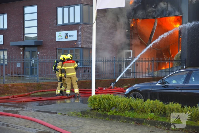 Hulpdiensten groots ingezet voor brand