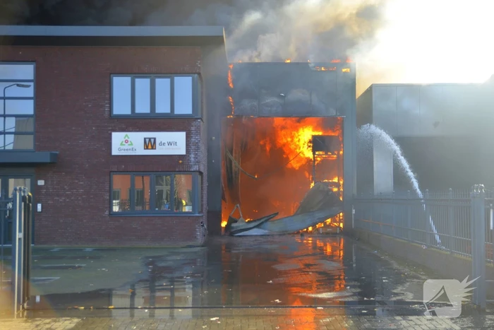 Hulpdiensten groots ingezet voor brand