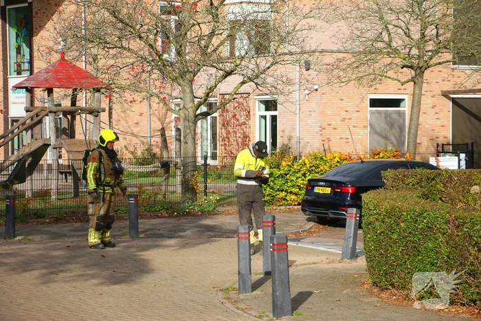 Gasleiding beschadigd na botsing met paaltje