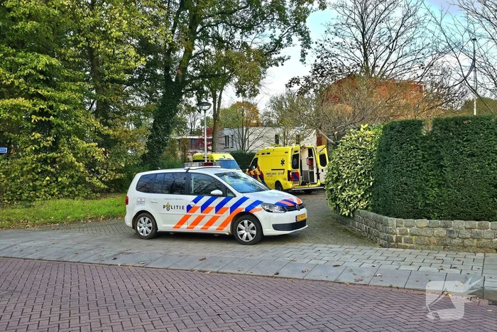 Brandweer assisteert bij medisch incident op straat