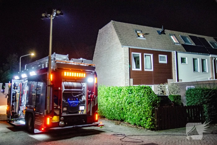 Bewoner blust vlam in de pan