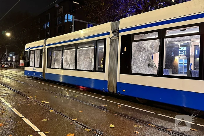 Tram in brand gestoken bij rellen