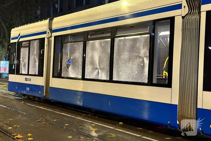 Tram in brand gestoken bij rellen