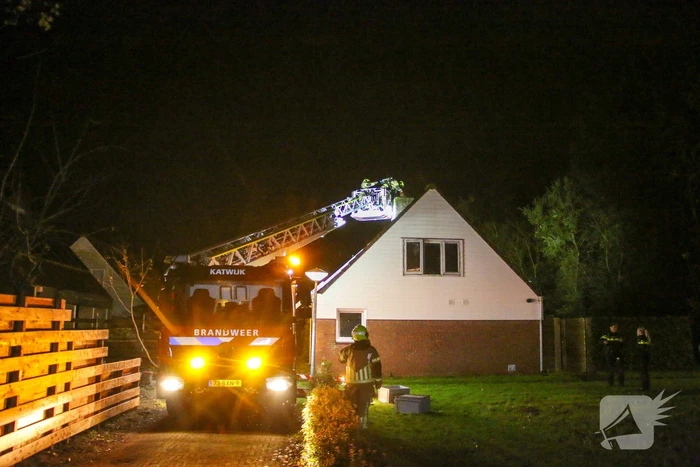 Brand in schoorsteen van woning op bungalowpark