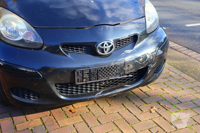 Scooterrijder door automobilist geschept