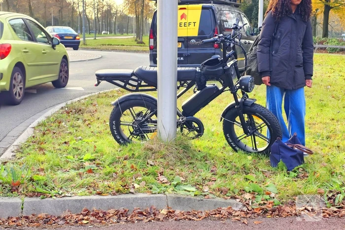 Persoon op fatbike aangereden door bestelbus