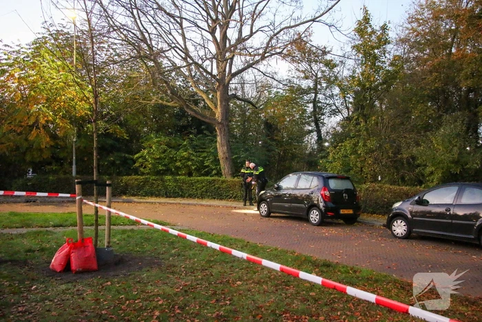 Bloedsporen in park aangetroffen, politie doet onderzoek