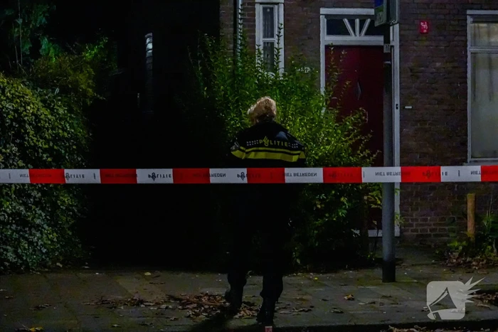 Man gewond bij steekincident, politie houdt twee verdachten aan