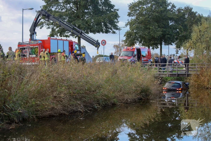 Automobilist verliest macht over stuur en belandt in sloot