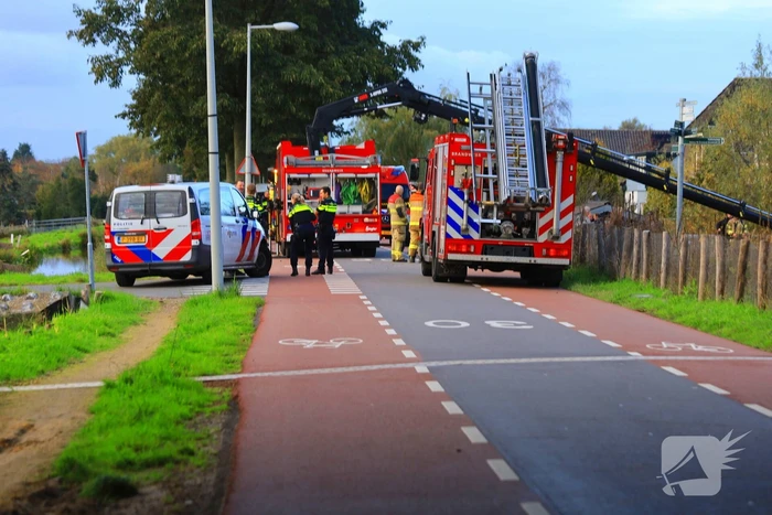 Automobilist verliest macht over stuur en belandt in sloot