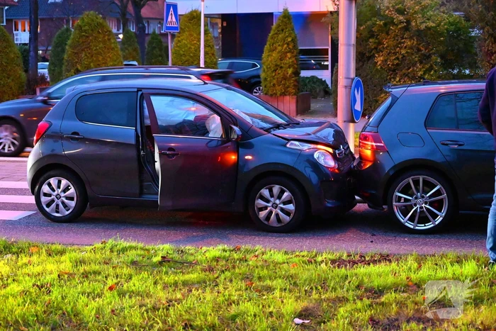 Drie voertuigen betrokken bij botsing