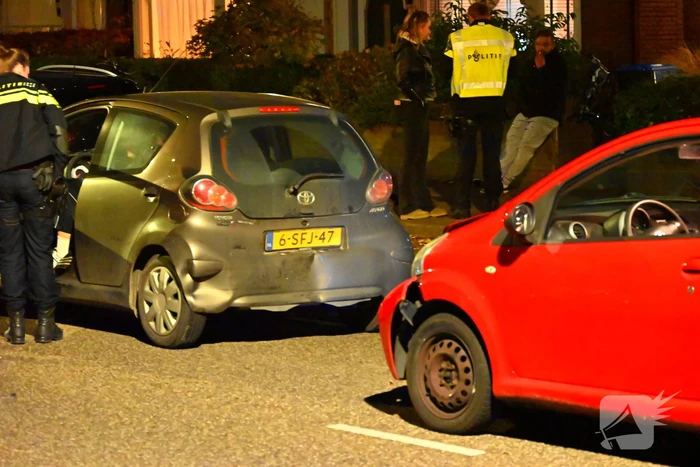Kop-staart botsing met drie voertuigen zorgt voor verkeershinder