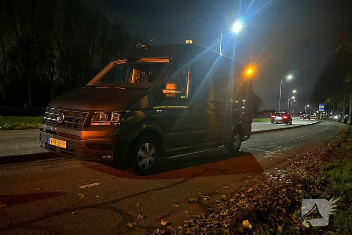 Schip vaart tegen brug aan
