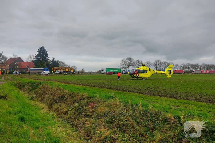 Automobilist zwaargewond bij ongeval