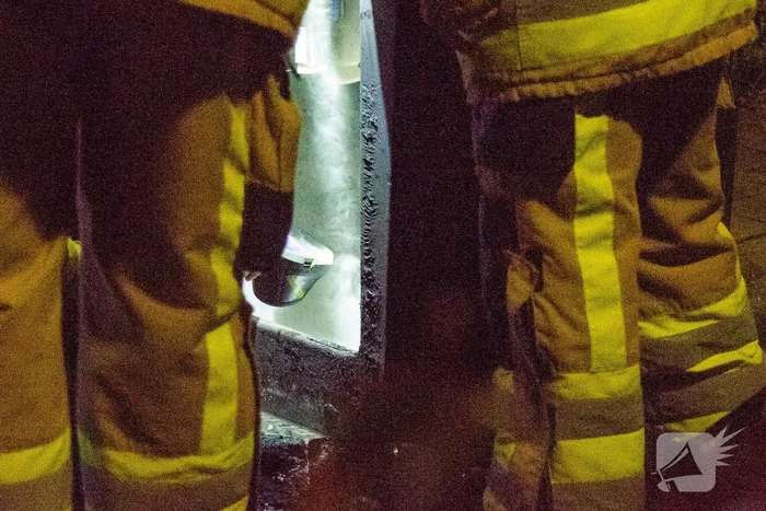 Brand in ondergrondse afvalcontainer