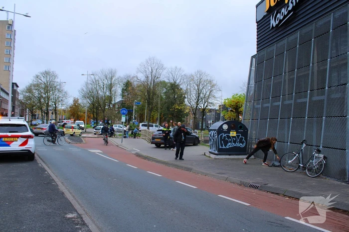 Fietser aangereden door automobilist oversteekplaats
