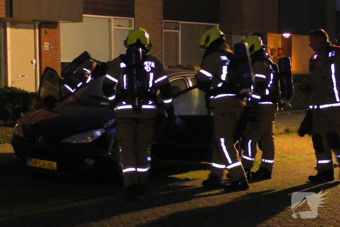 Brandweer heeft moeite om brand te blussen