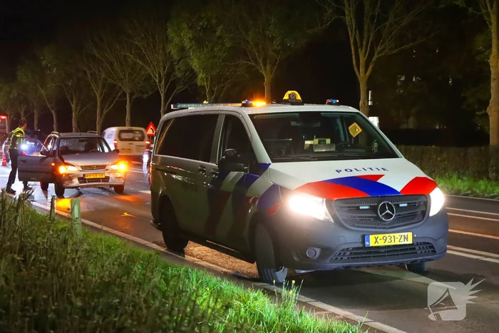 Kop-staartbotsing tussen twee voertuigen