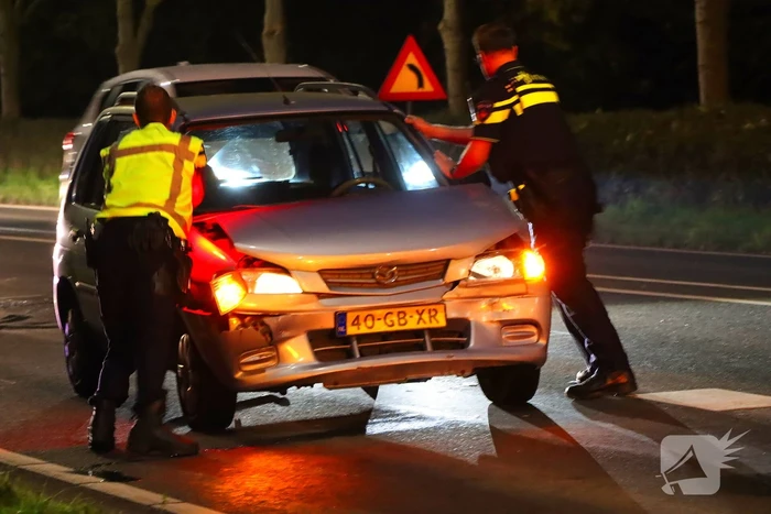 Kop-staartbotsing tussen twee voertuigen