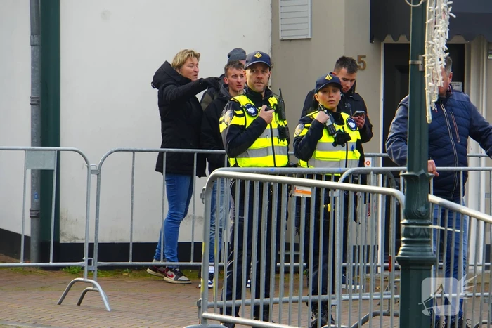 Kick Out Zwarte Piet protesteert bij sinterklaas intocht
