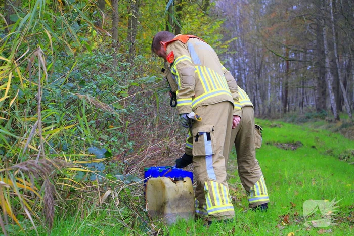 Vier vaten met chemisch afval aangetroffen