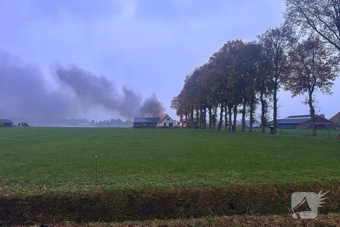 Caravan helemaal uitgebrand