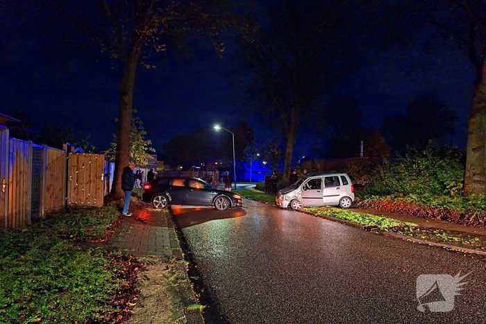Bestuurder slaat op de vlucht na aanrijding met gewonde