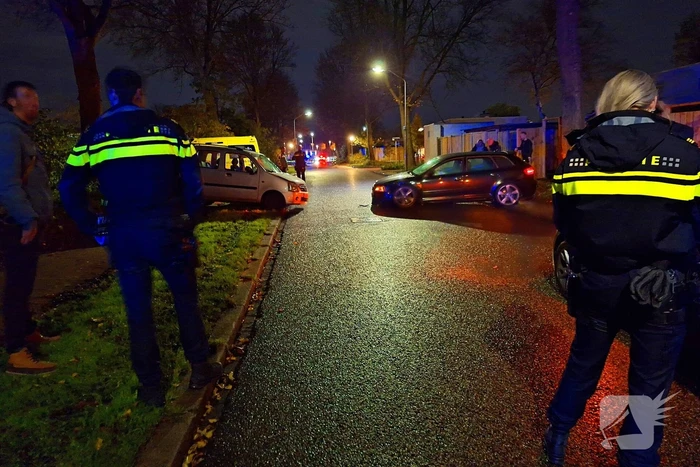 Bestuurder slaat op de vlucht na aanrijding met gewonde