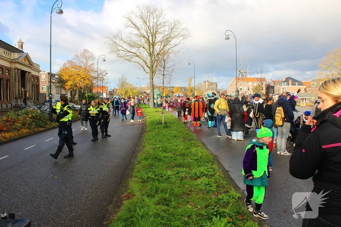 Burgemeester heet sinterklaas welkom