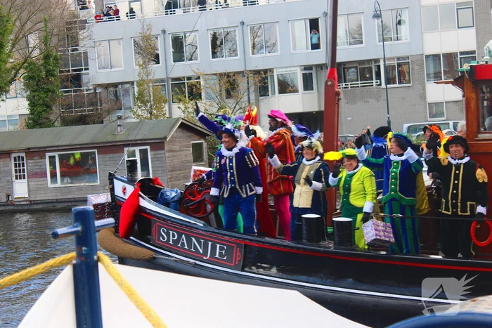Burgemeester heet sinterklaas welkom