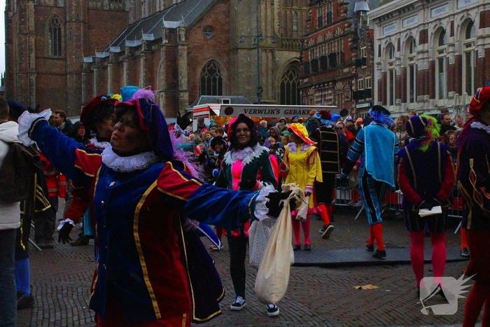 Burgemeester heet sinterklaas welkom