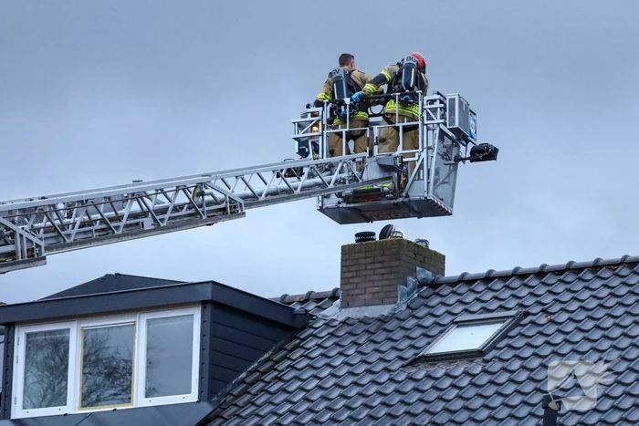 Schoorsteenbrand trekt veel bekijks