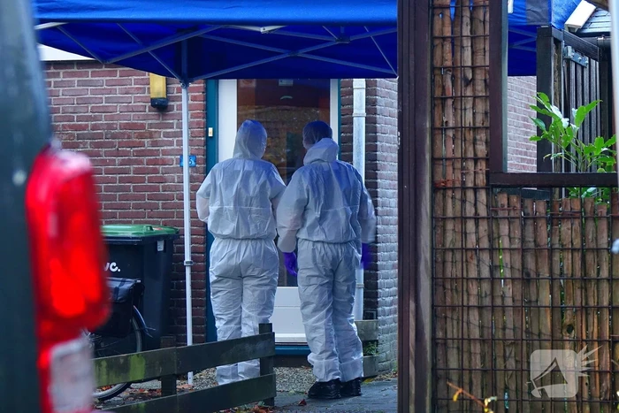 Politie doet onderzoek naar aantreffen overleden persoon
