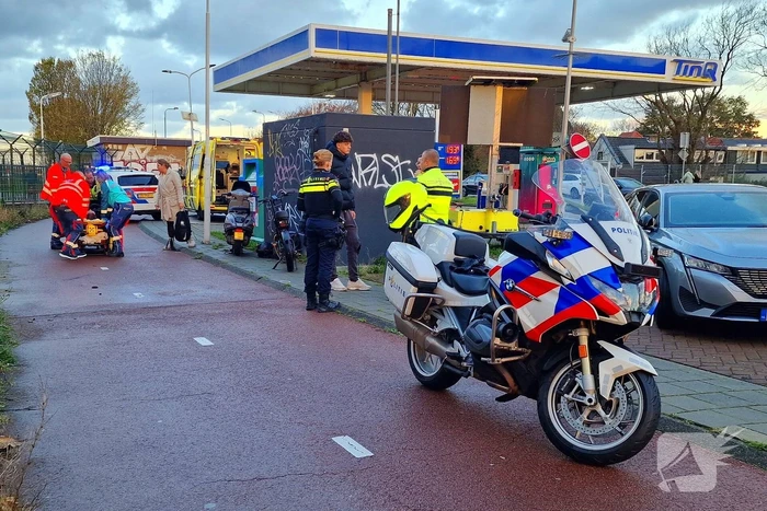 Scooterrijder en fatbiker botsen op fiestpad