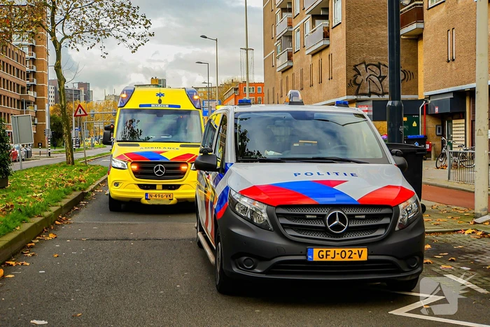 Kop-staartbotsing tussen drie voertuigen