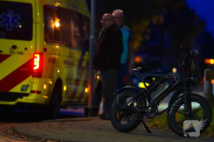 Fatbikers in botsing met auto