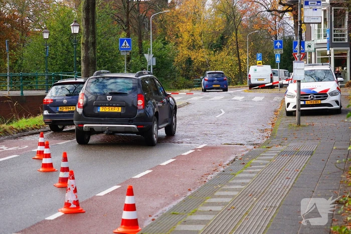 Fietser gewond bij botsing met personenauto