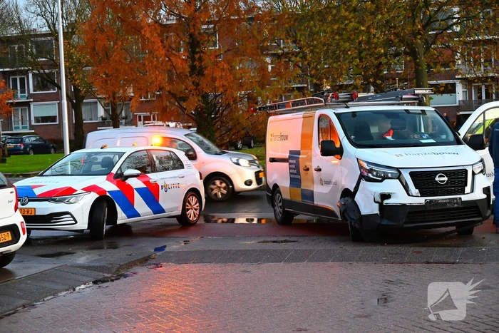 Scooterrijder gewond bij botsing met bestelbus