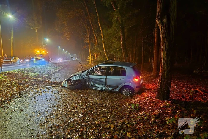 Drie auto's fiks beschadigd bij ongeval